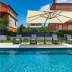 Holiday House Vito Zadar