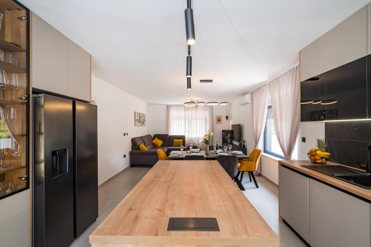 Villa House Vito